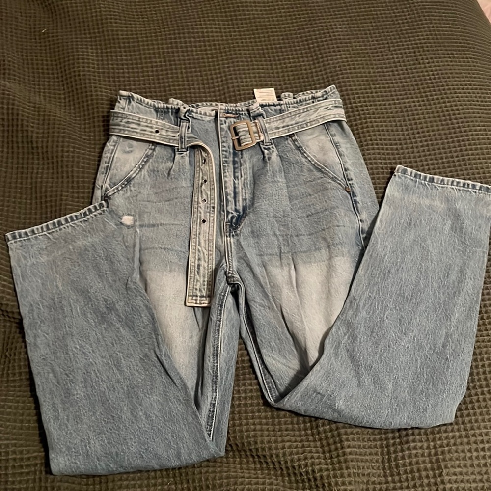 High waisted belted straight leg jeans